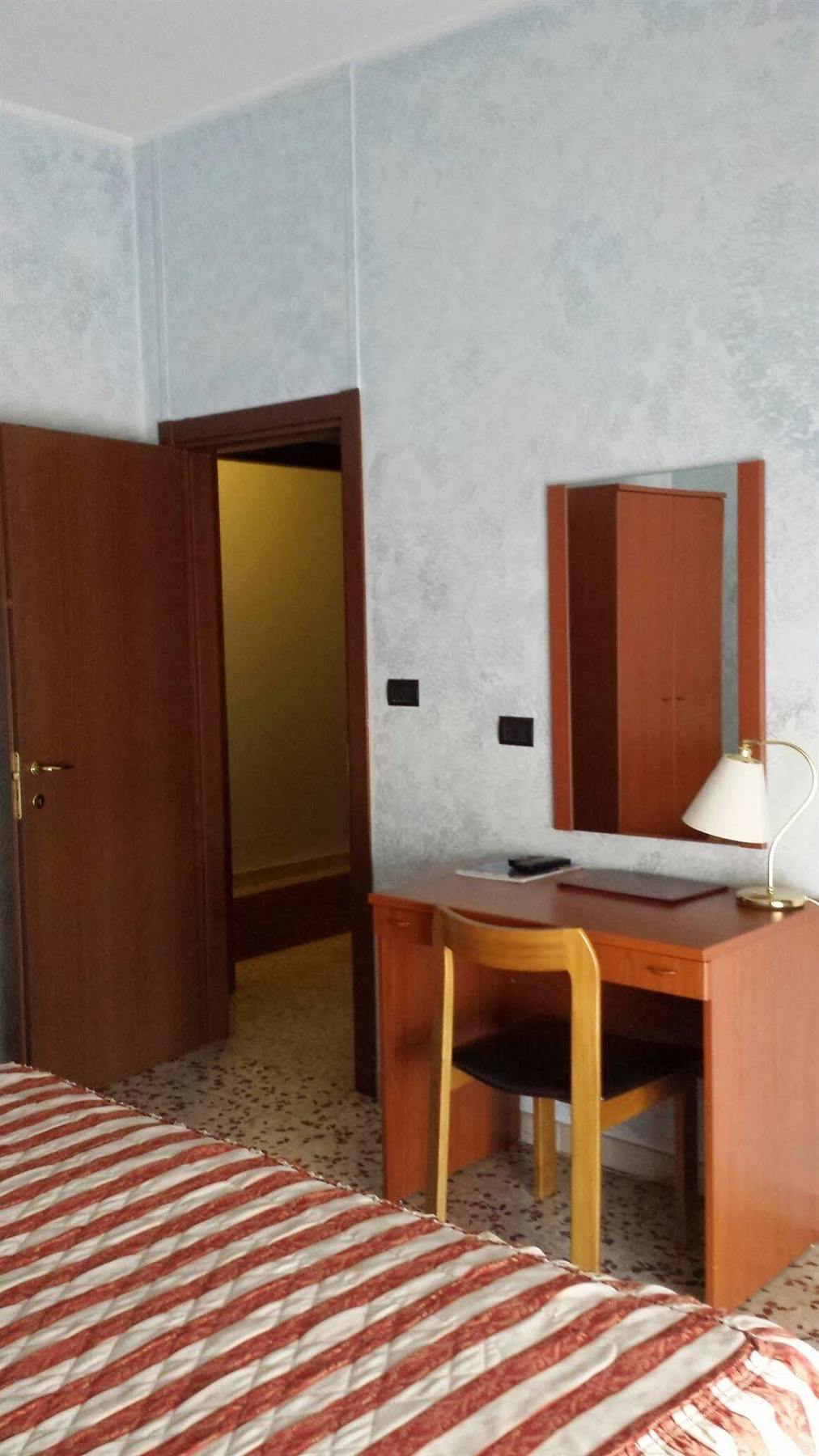 Hotel Frejus Collegno Exterior foto